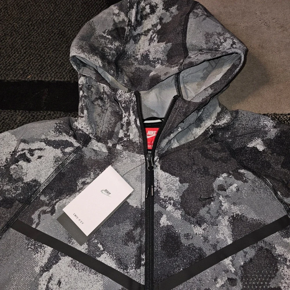 Nike Tech Woven Full Zip Hoodie Mens Medium Grey Camo NEW IF1333-010
